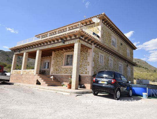 Casa de pueblo - Segunda Mano - Crevillente  - Alicante