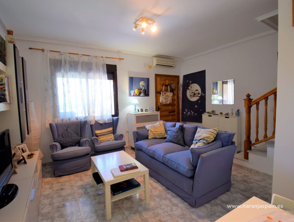 Sale - Semi-detached house - Guardamar del Segura - Urb. El Moncayo 