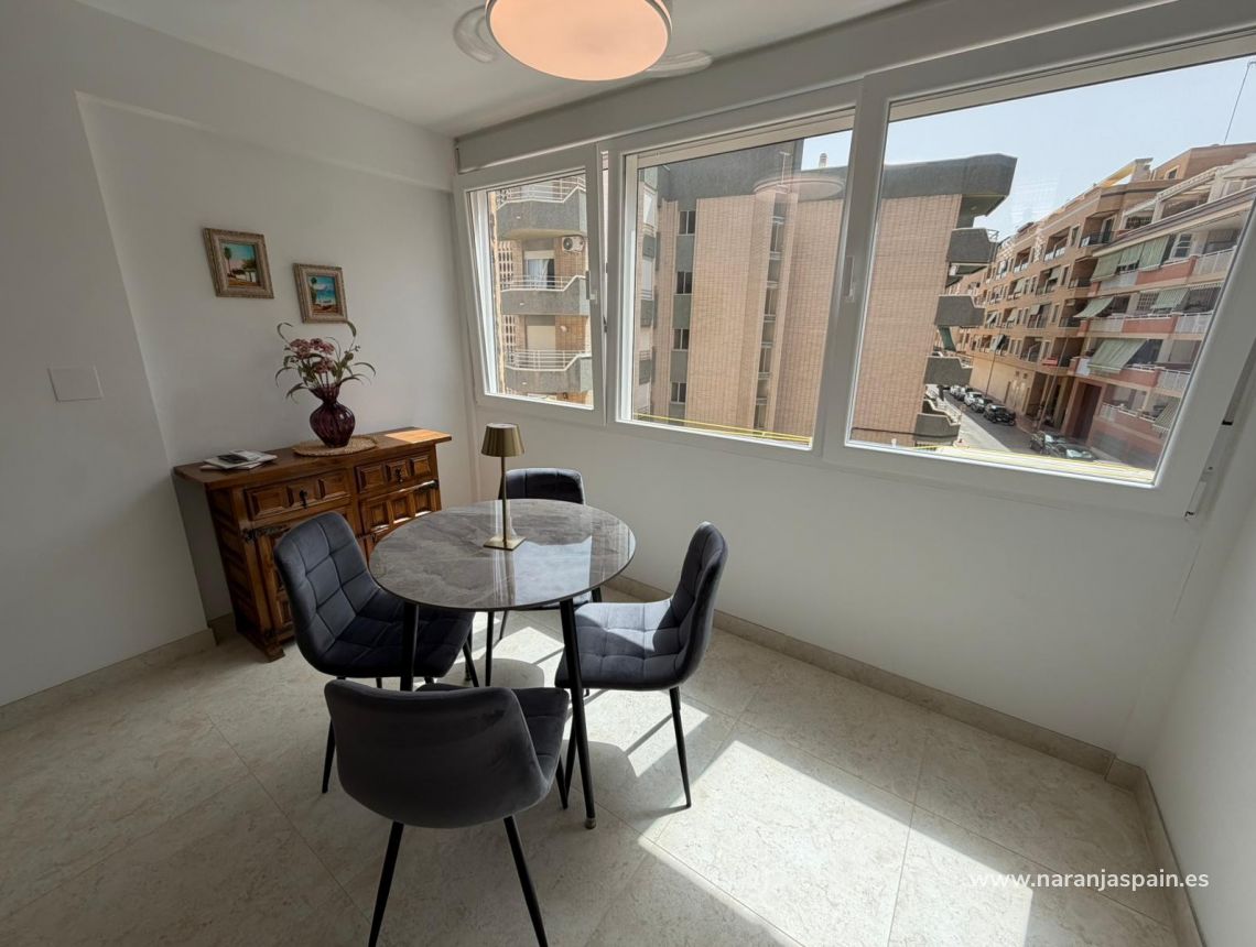 Alquiler larga estancia - Apartamento - Guardamar del Segura - Pueblo