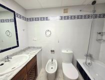 Apartamento con dos baños