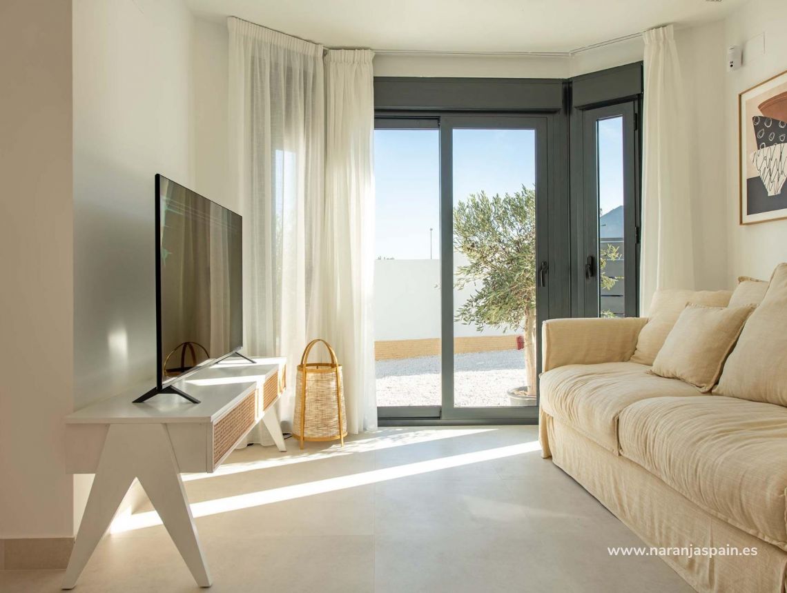  - Bungalow - Cox - San Fernando