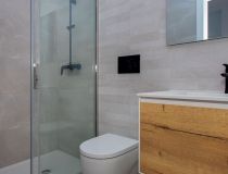 English: Apartment with Two Bathrooms