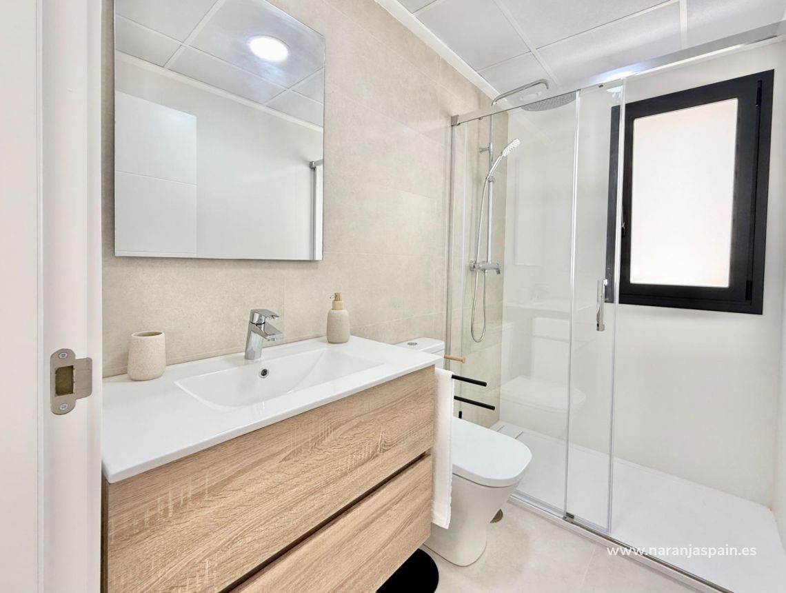 Nauja statyba - Town House - Cox - Sin Zona