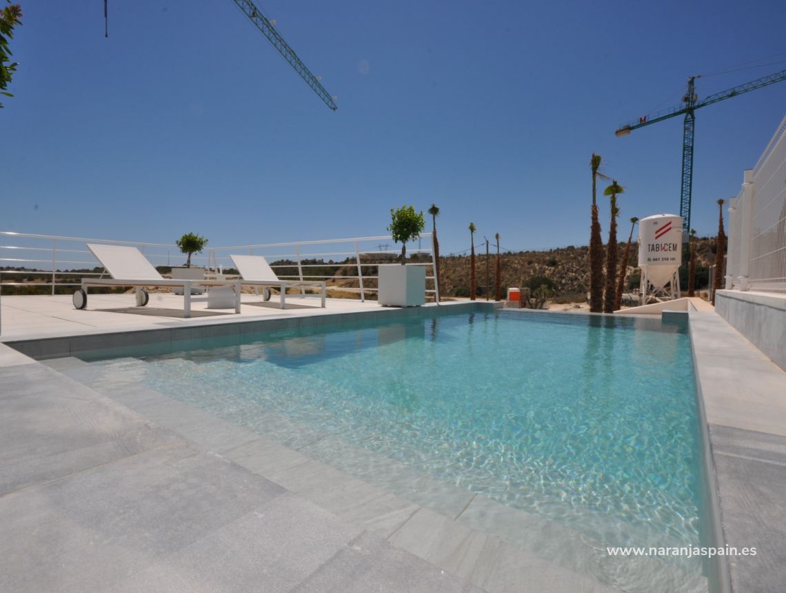 Obra Nueva - Chalet adosado - Los Montesinos