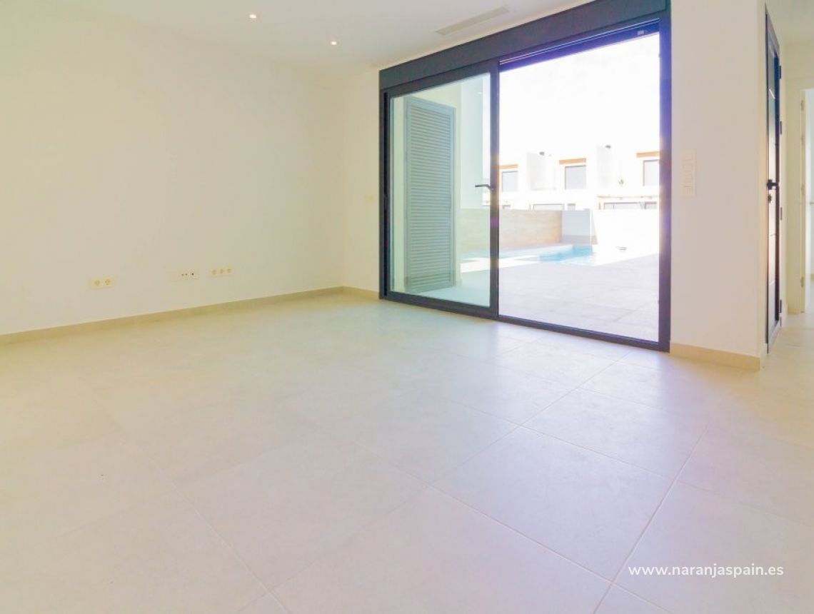 Obra Nueva - Chalet - Rojales