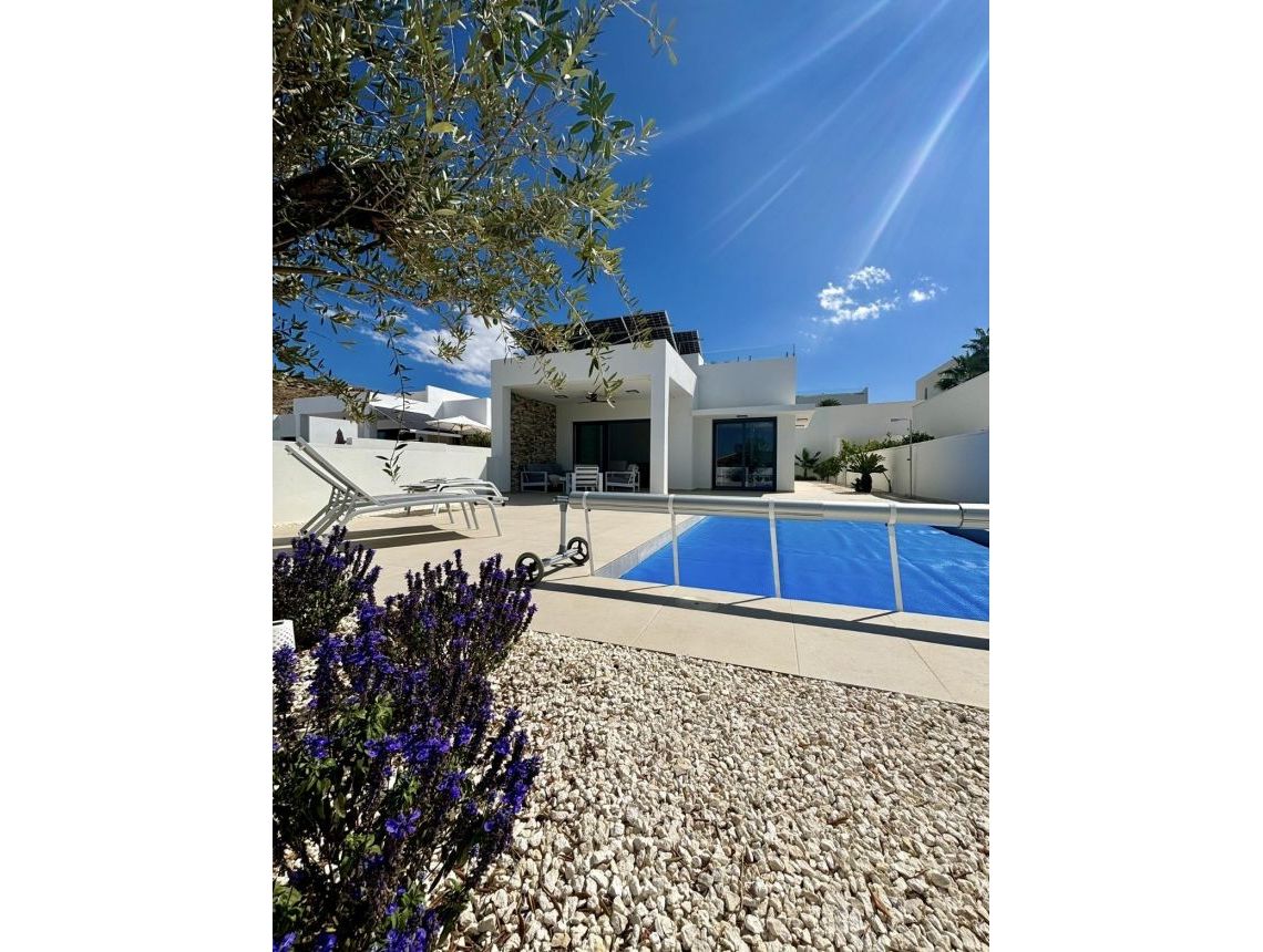 Obra Nueva - Villa - Benijofar