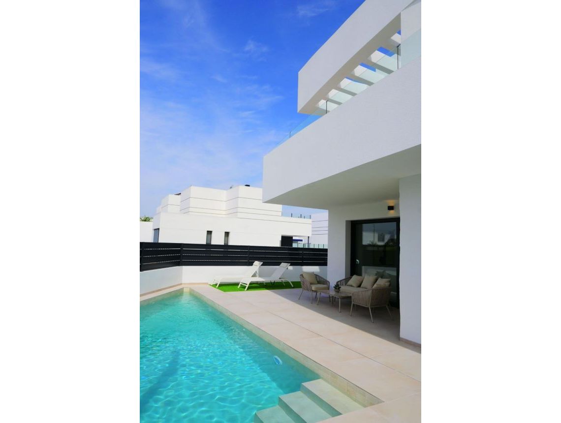 Obra Nueva - Villa - Dolores - polideportivo