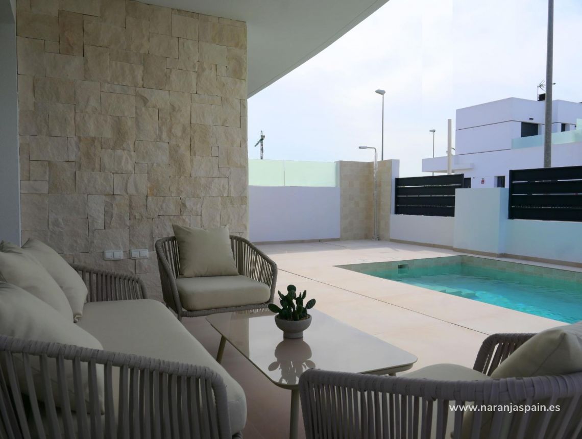 Obra Nueva - Villa - Dolores - polideportivo