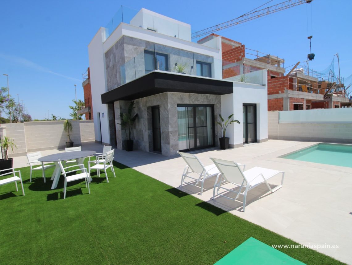 Obra Nueva - Villa - Pilar de la Horadada