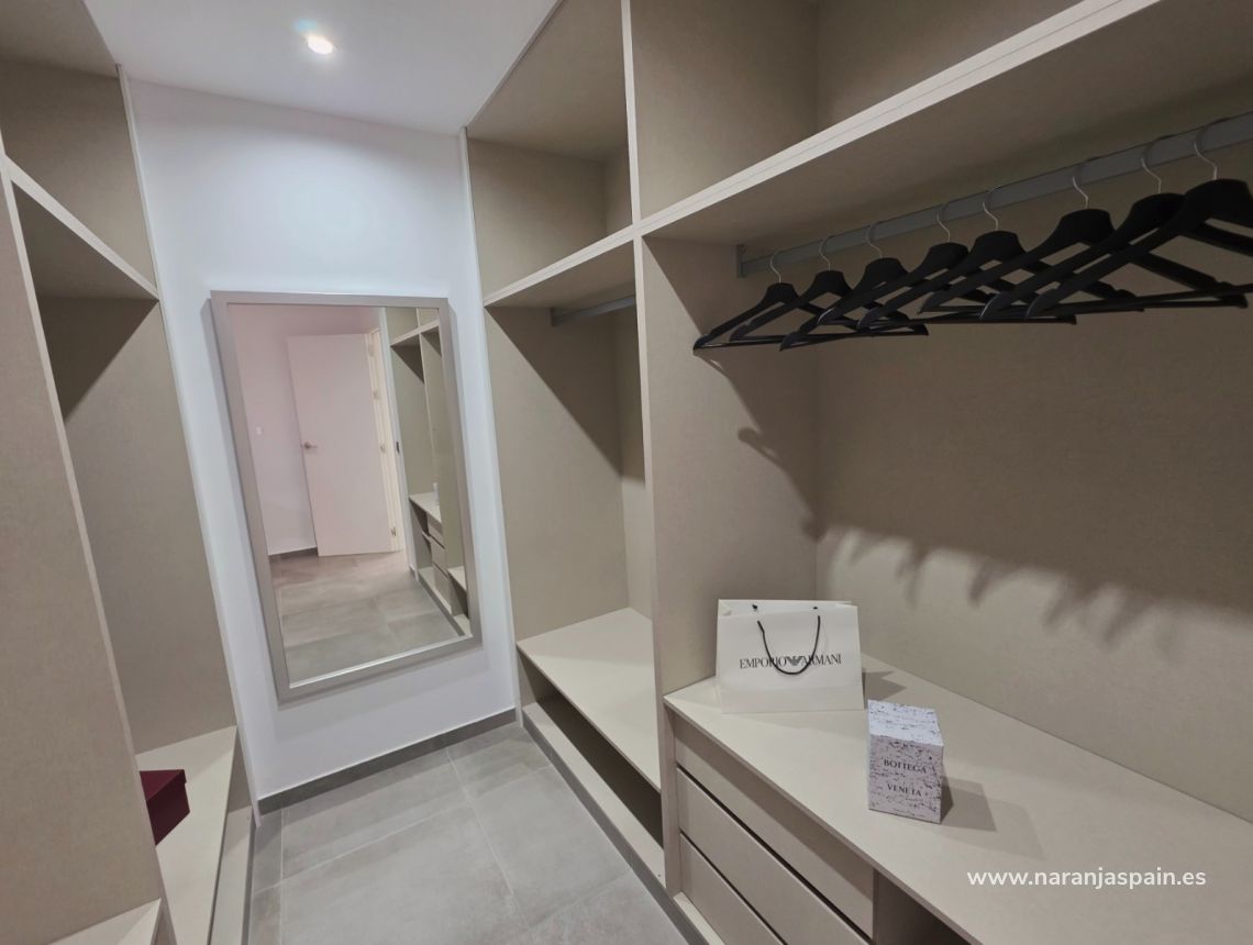 Parduodama - Apartamentai - Torrevieja - Puerto