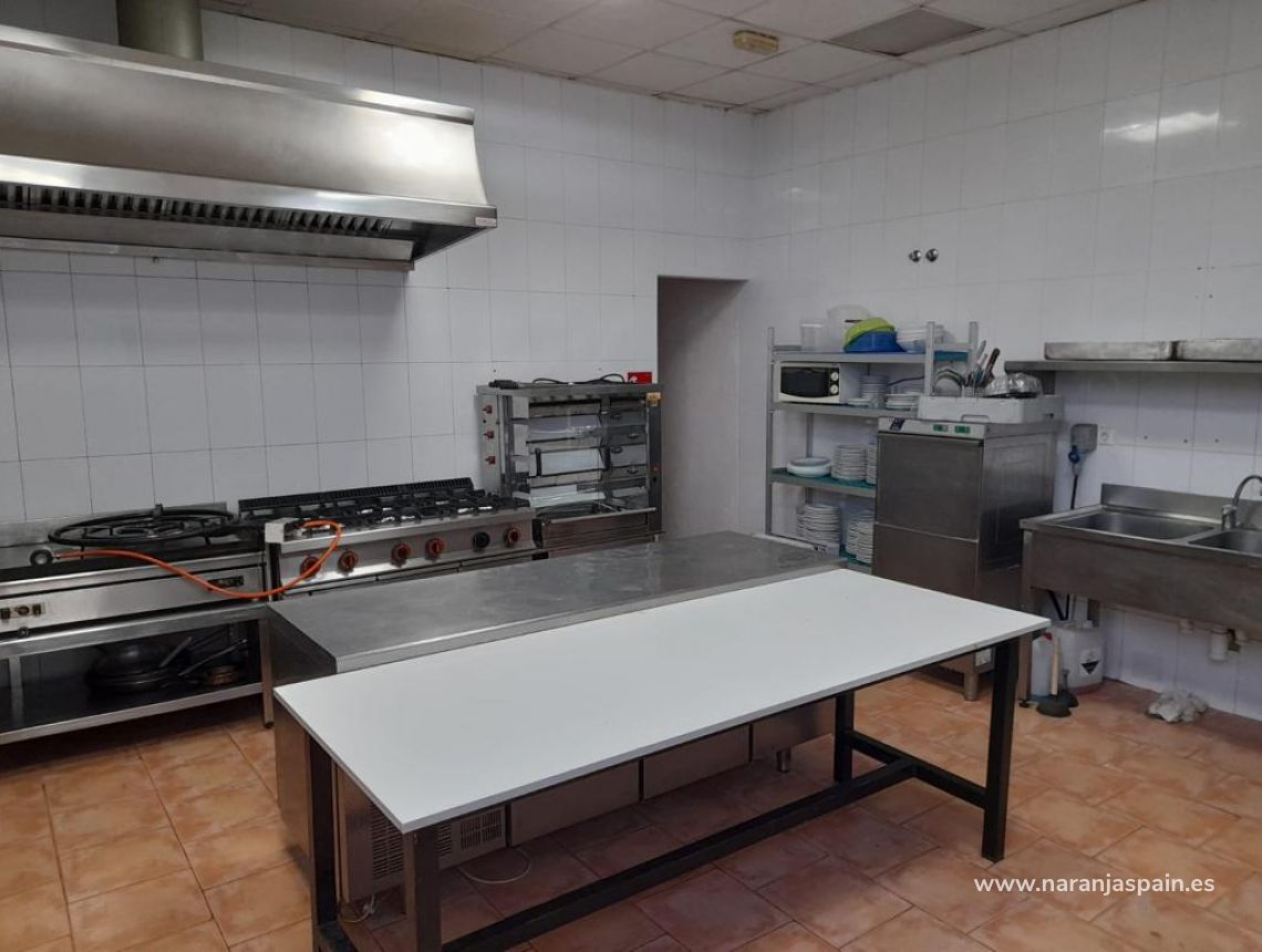 Parduodama - Commercial Premises - Alicante - Bañeres