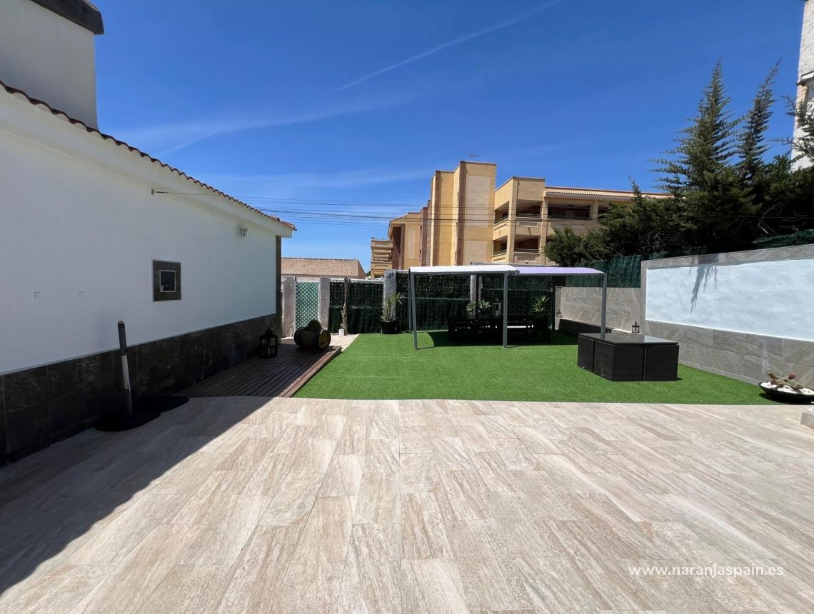 Parduodama - Vila - Torrevieja - Los balcones