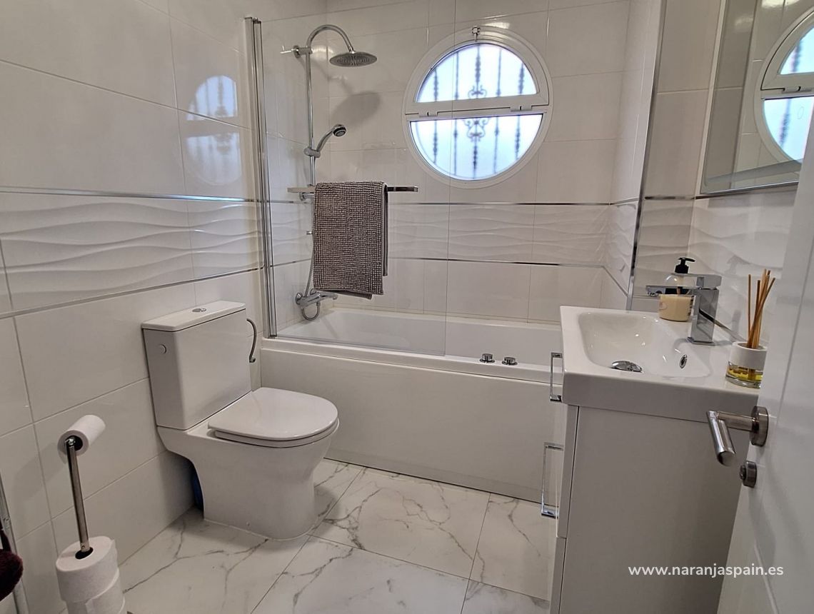 Parduodama - Villa - Guardamar del Segura - Urb. El Raso