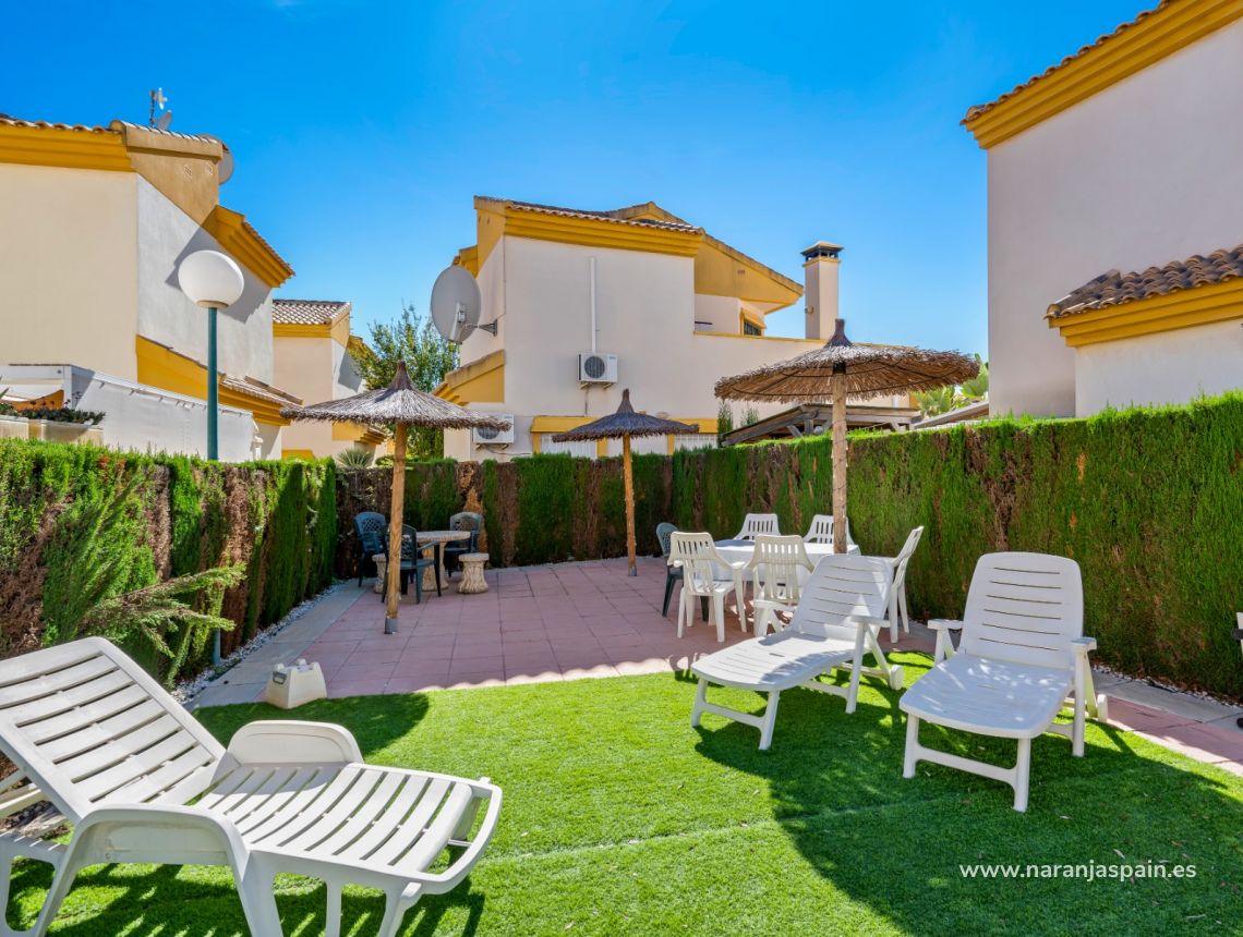 Parduodama - Villa - Guardamar del Segura - Urb. El Raso