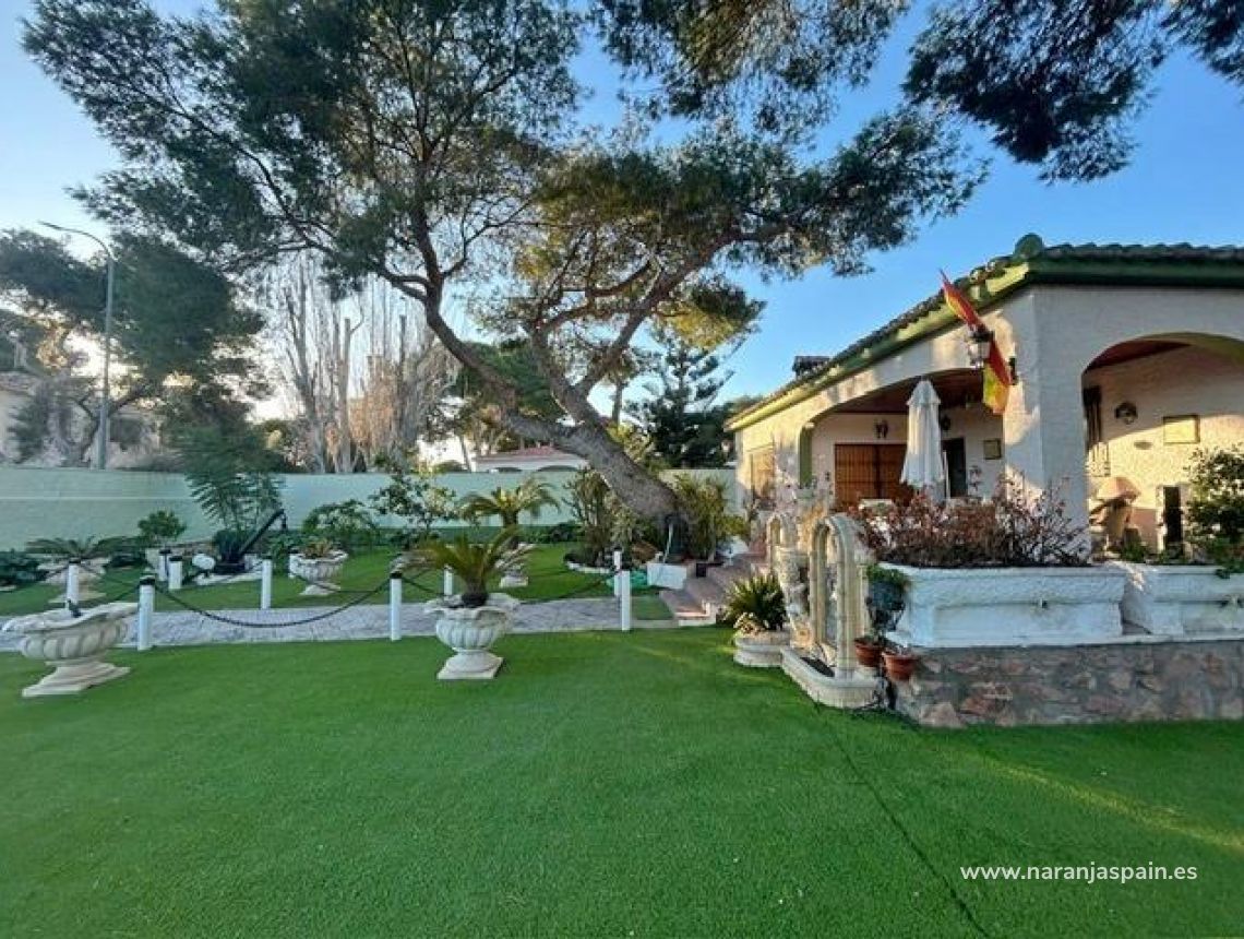 Parduodama - Villa - Orihuela Coast - Altos de Campoamor