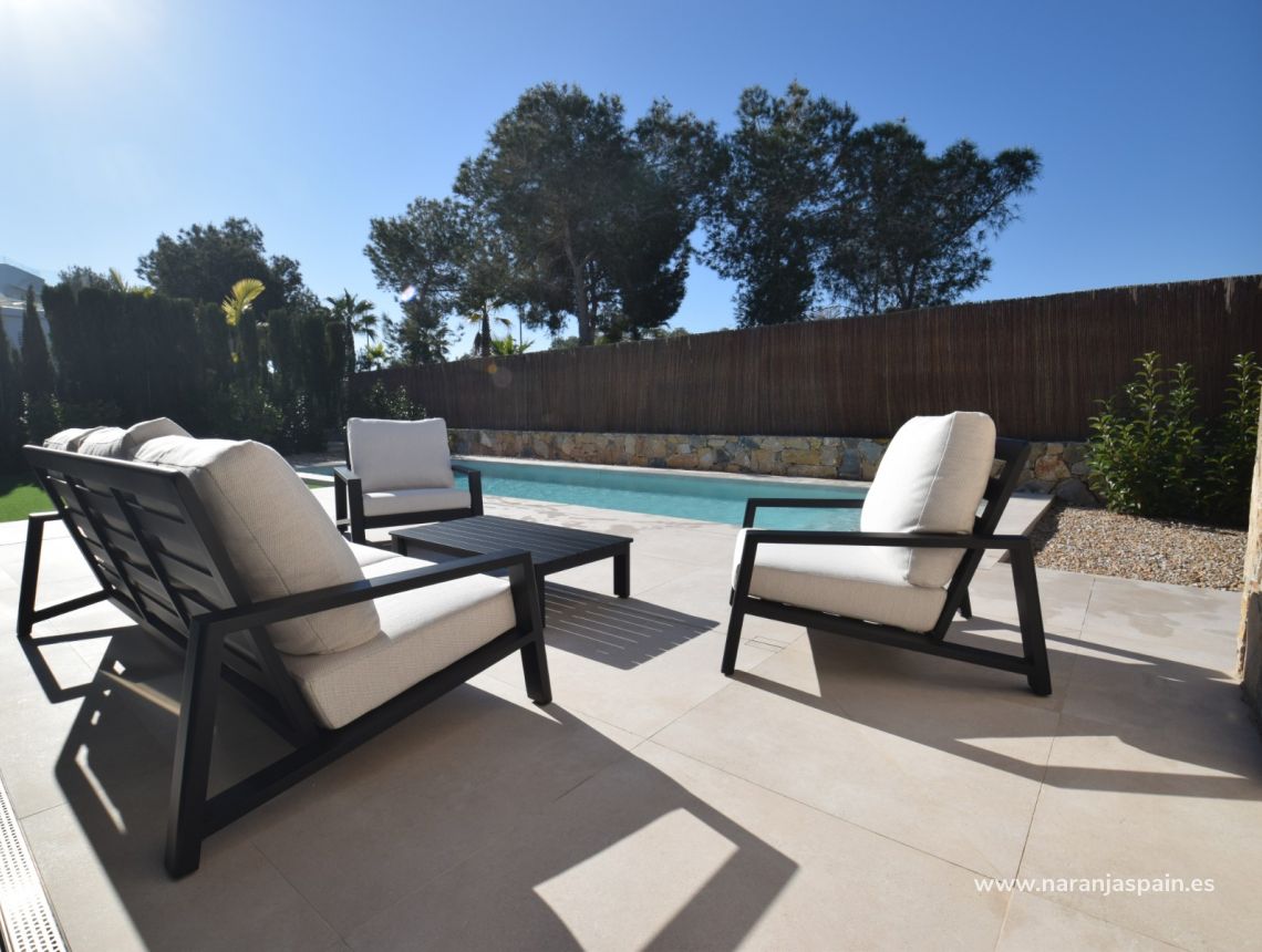 Parduodama - Villa - Orihuela - Las Colinas Golf