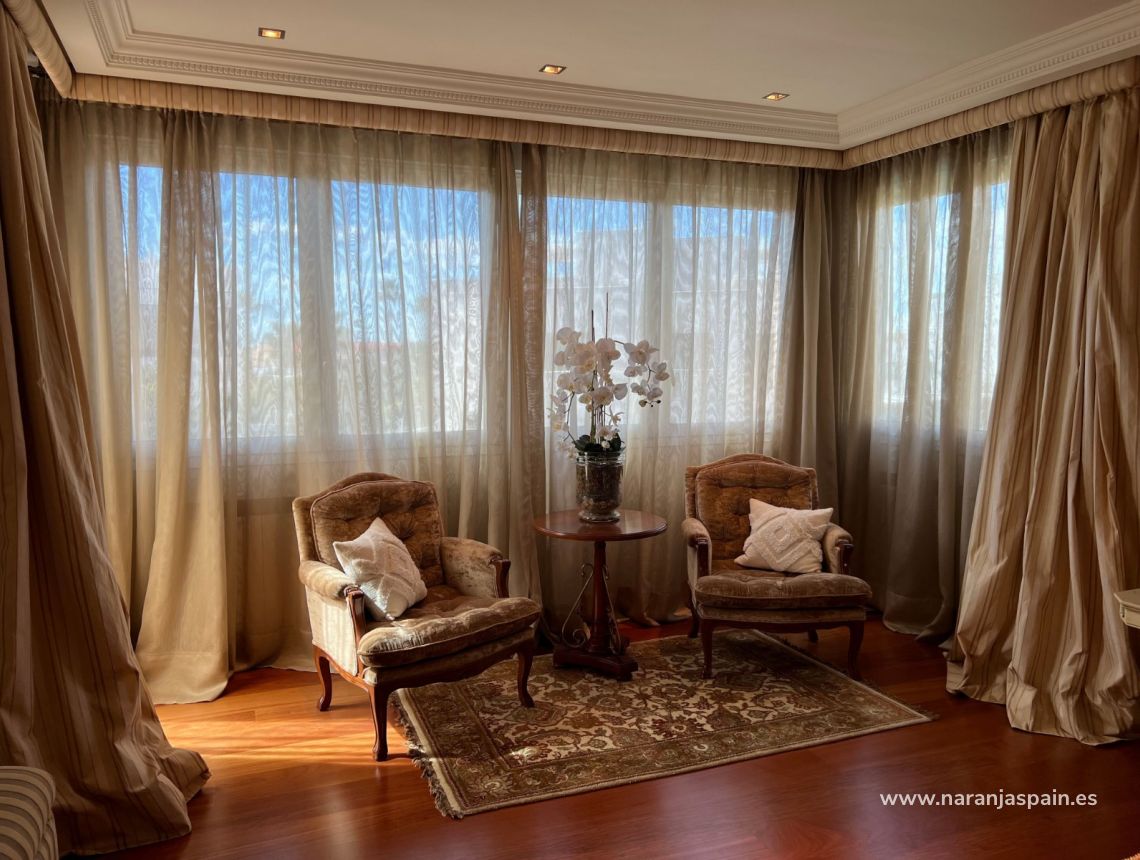 Parduodama - Villa - San Juan Alicante