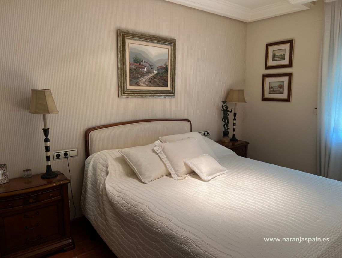 Parduodama - Villa - San Juan Alicante