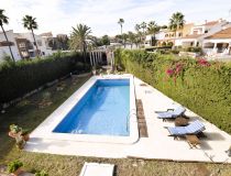 Parduodama - Villa - Torrevieja