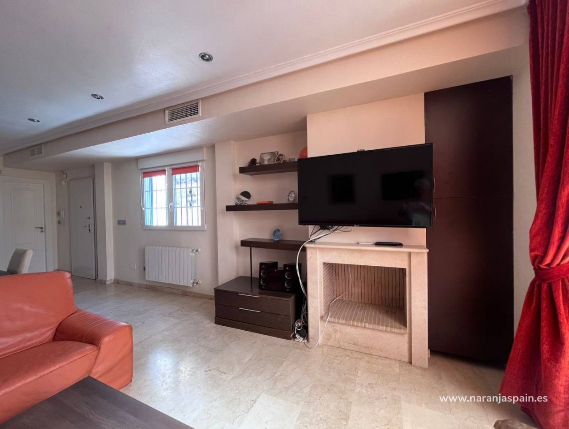 Sale - Adosado - Гвардамар дель Сегура - El Raso