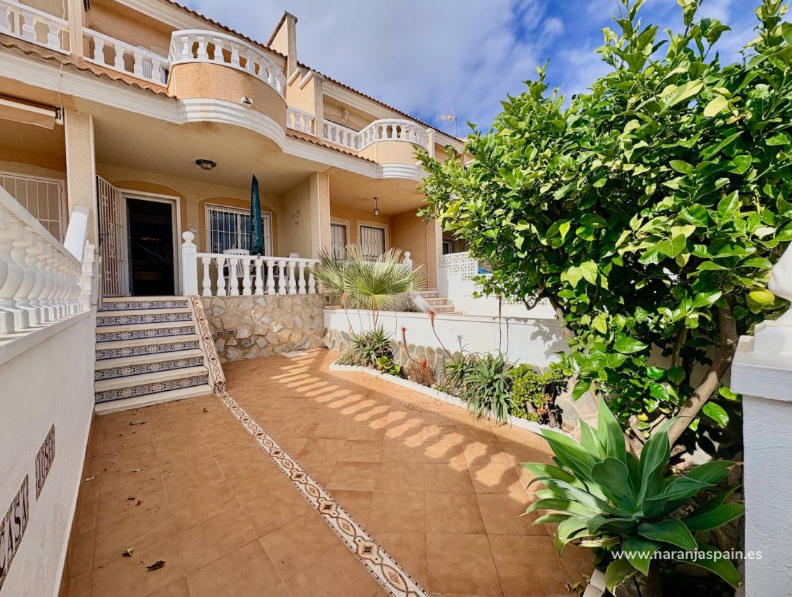 Sale - Adosado - Рохалес - Ciudad Quesada