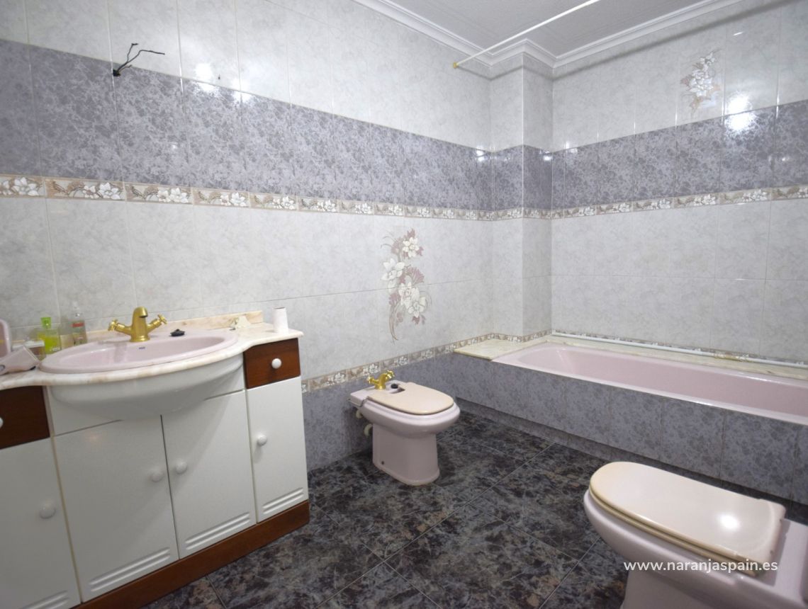 Sale - Апартаменты - Гвардамар дель Сегура - Pueblo