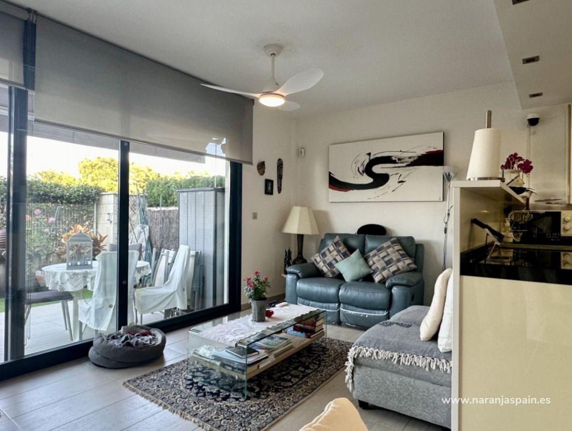 Sale - Апартаменты - Orihuela Costa - Punta Prima