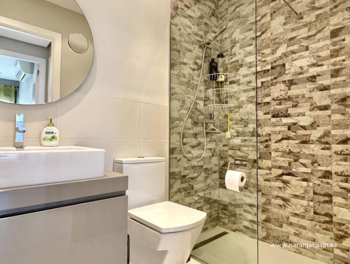 Sale - Апартаменты - Orihuela Costa - Villamartín