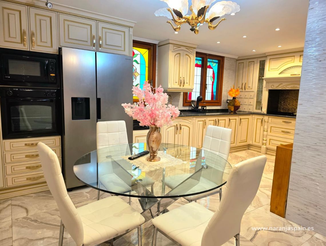 Sale - Apartment - Alicante - Centro