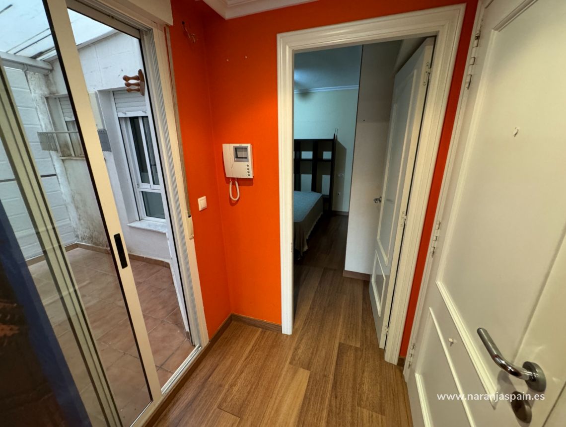 Sale - Apartment - Guardamar del Segura - Pueblo