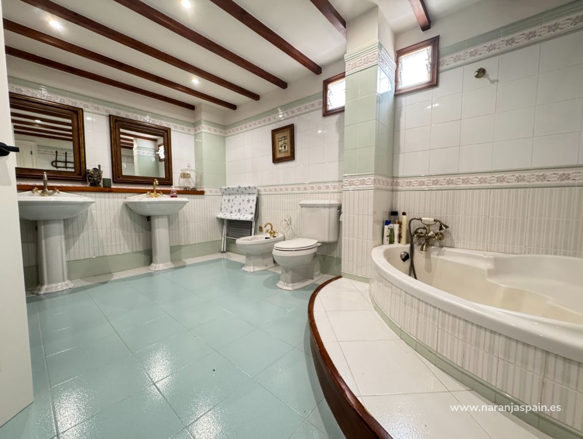 Sale - Apartment - Guardamar del Segura - Pueblo