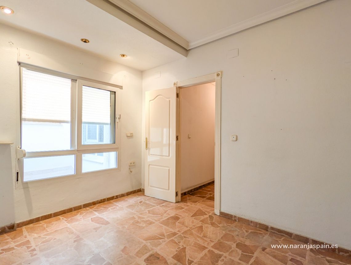 Sale - Apartment - Torrevieja - Center