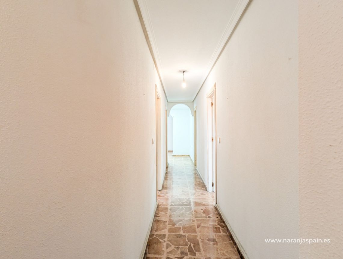 Sale - Apartment - Torrevieja - Center