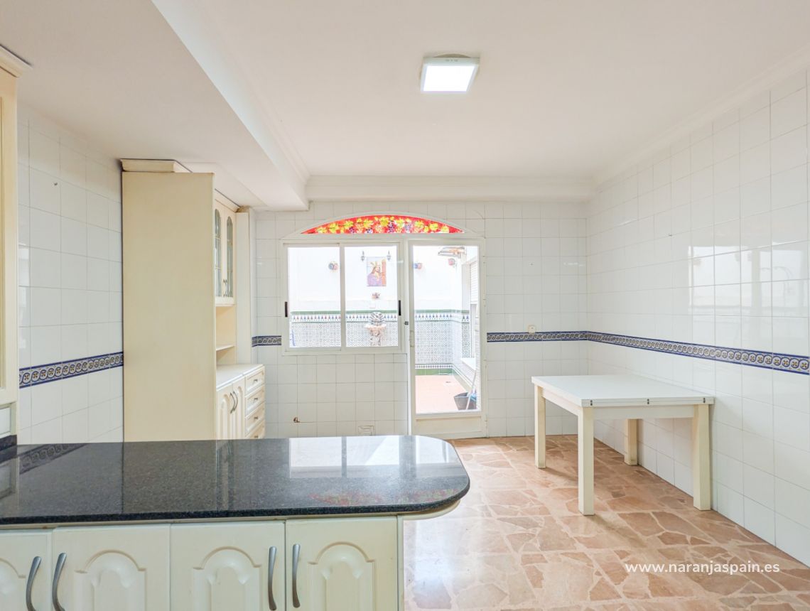 Sale - Apartment - Torrevieja - Center