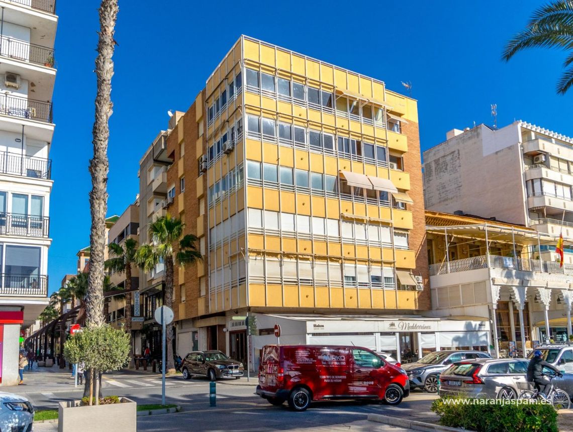 Sale - Apartment - Torrevieja - Centro - Muelle Pesquero