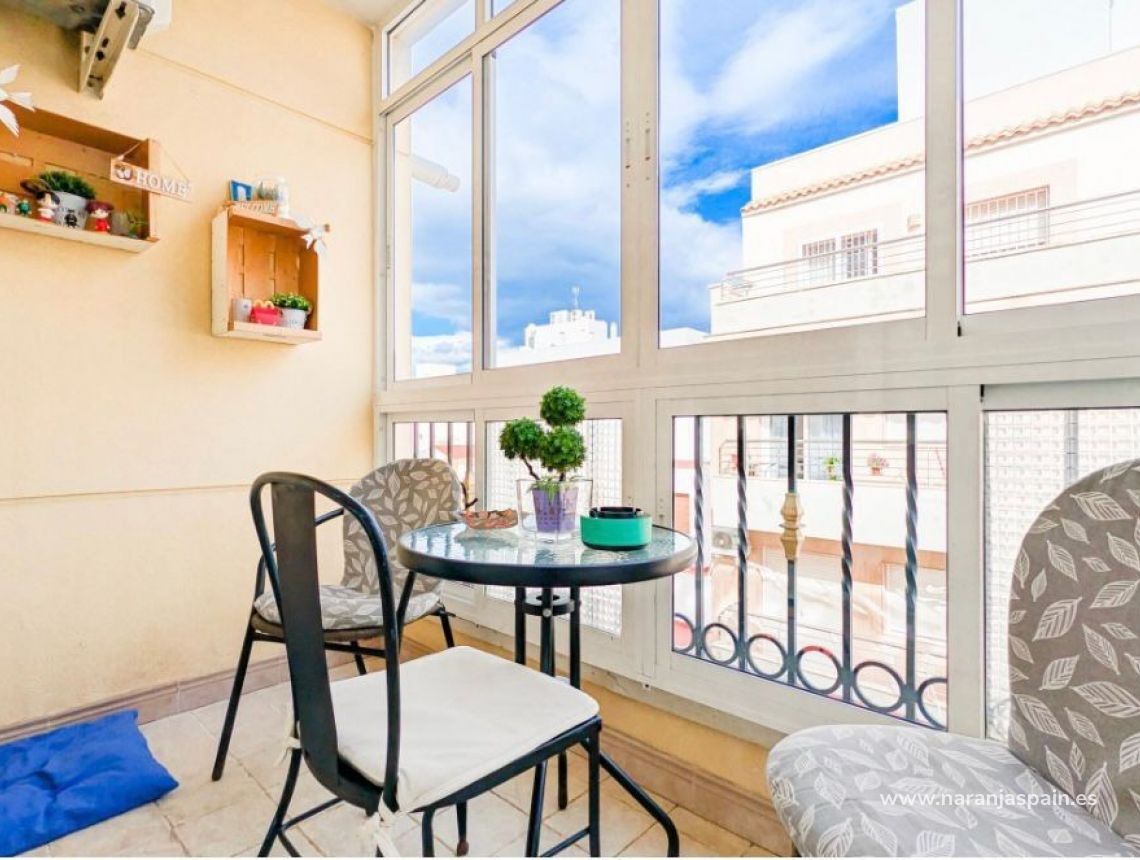 Sale - Apartment - Torrevieja - Centro