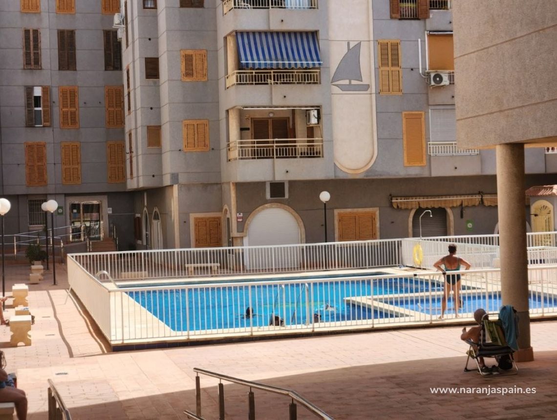 Sale - Apartment - Torrevieja - Playa del Acequión
