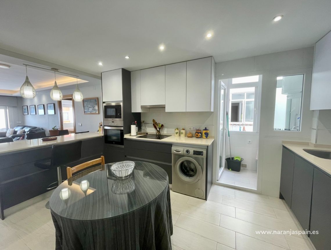 Sale - Apartment - Torrevieja - Playa del cura