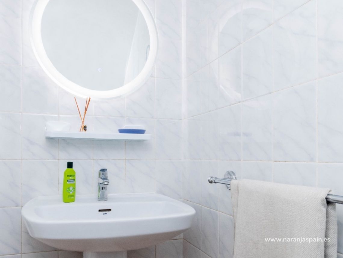 Sale - Bungalow - Orihuela Costa - La Zenia