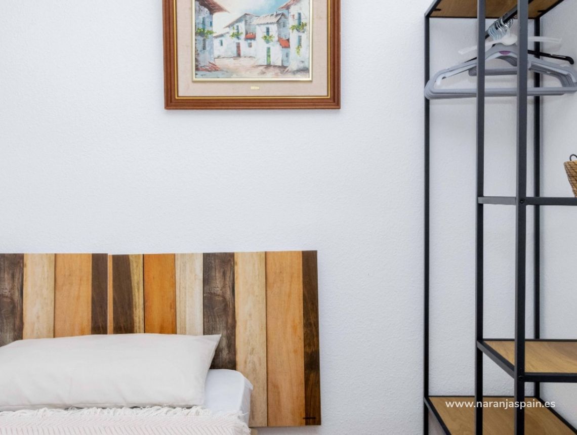 Sale - Bungalow - Orihuela Costa - La Zenia