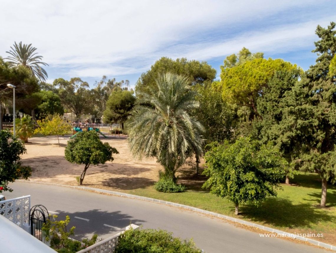 Sale - Bungalow - Orihuela Costa - La Zenia