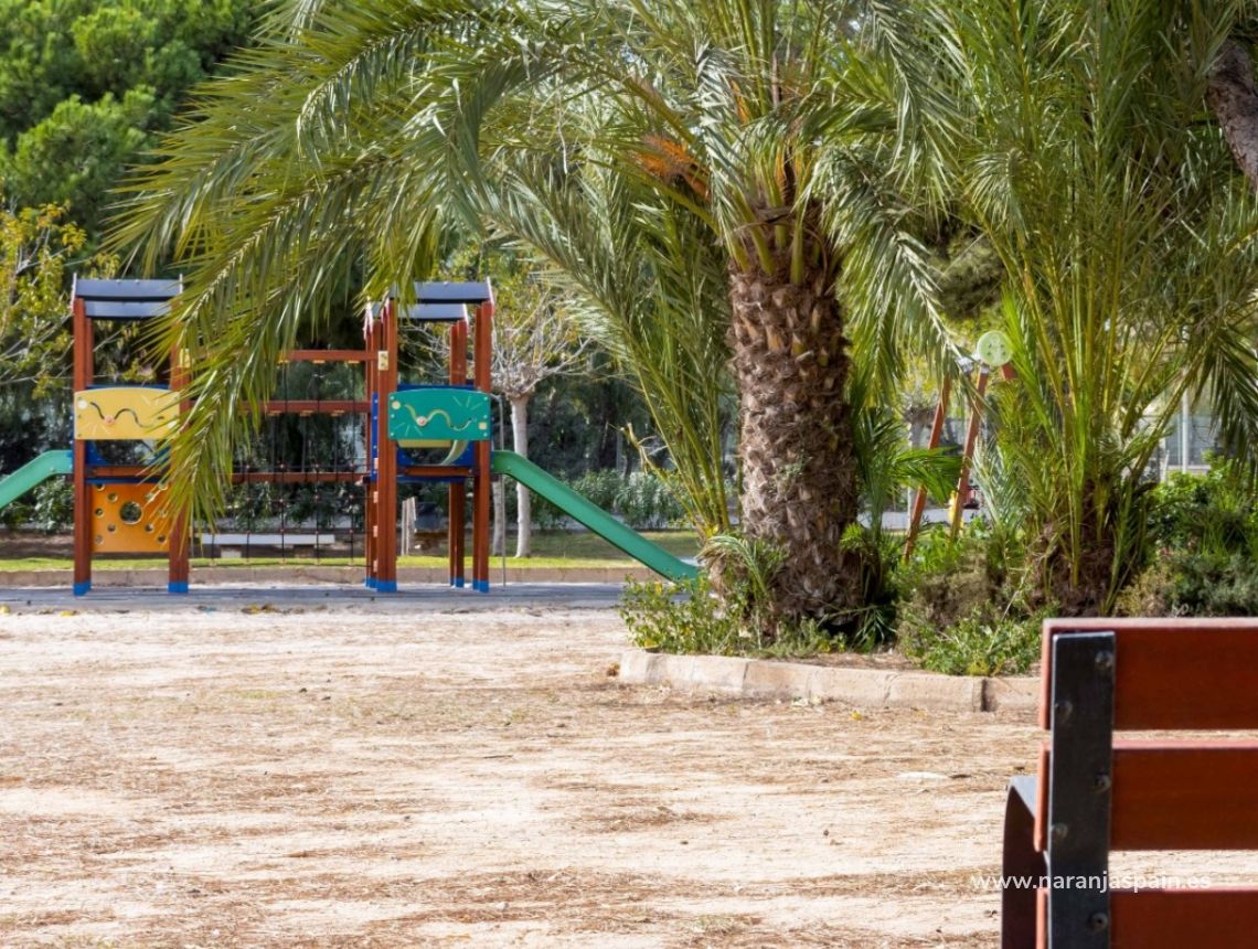 Sale - Bungalow - Orihuela Costa - La Zenia