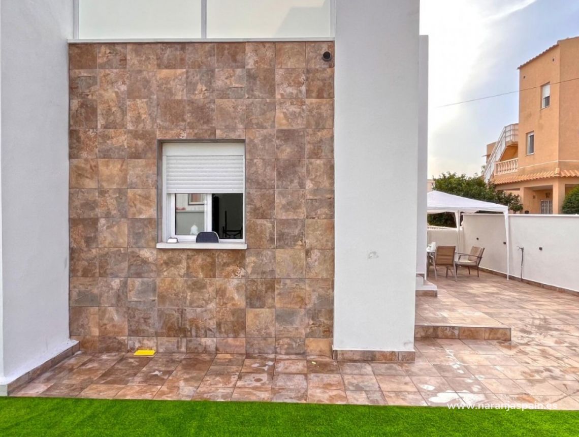 Sale - Bungalow - Orihuela Costa - Playa Flamenca