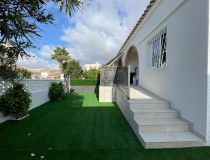 Sale - Bungalow - Torrevieja - Los Frutales