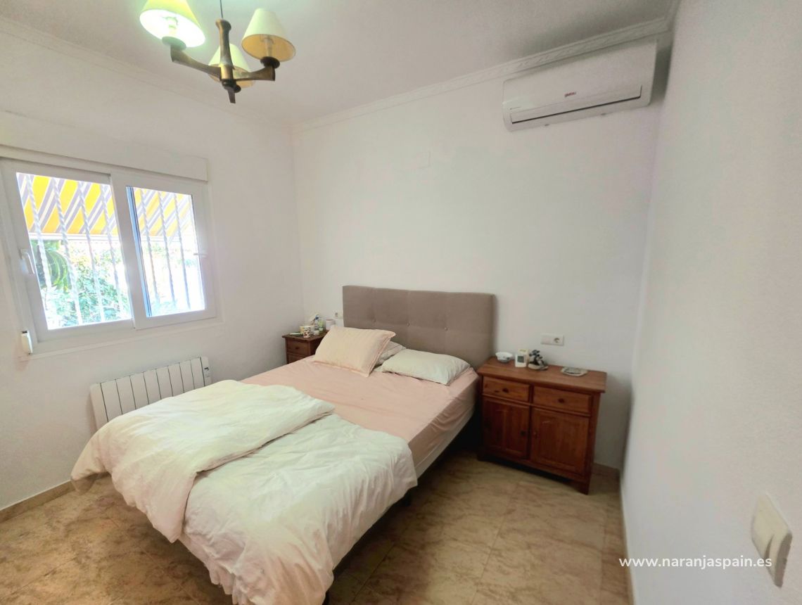 Sale - Bungalow - Torrevieja - Los Frutales
