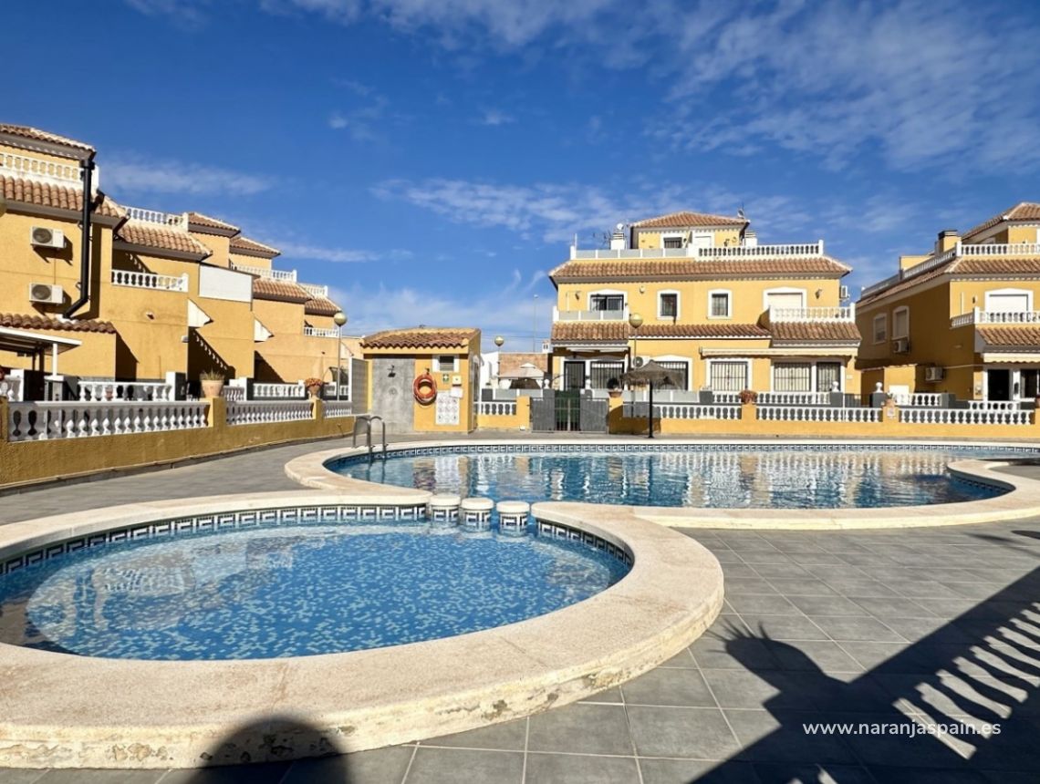 Sale - Bungalows - Orihuela Costa - La Florida