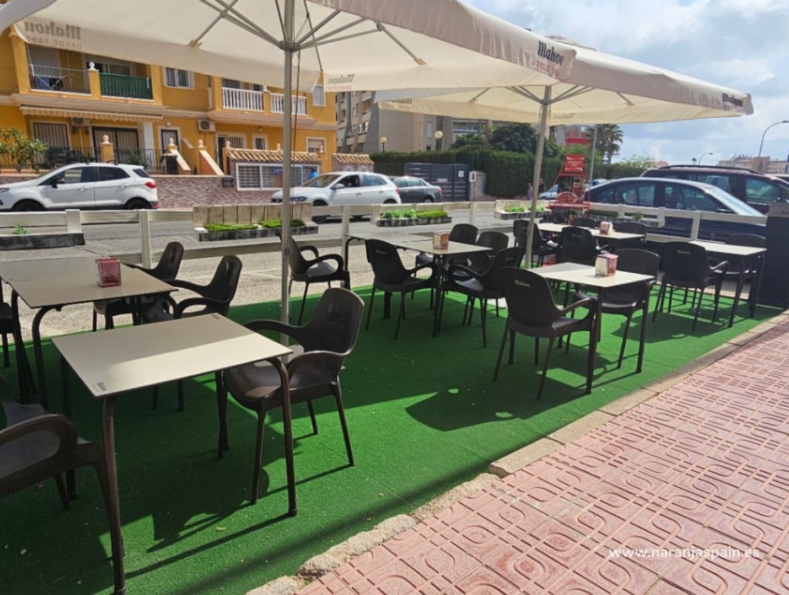 Sale - Commercial Premises - Torrevieja - aguas nuevas