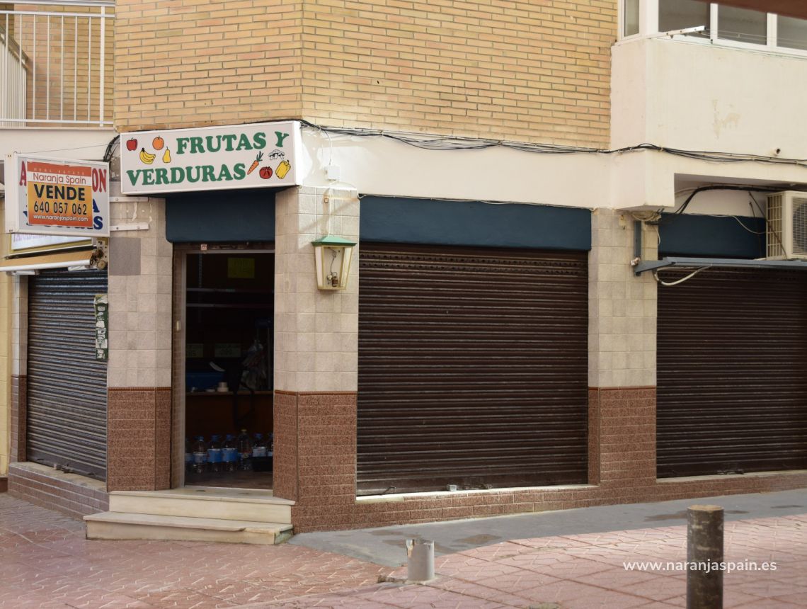 Sale - Commercial property - Guardamar del Segura - Plaza Porticada