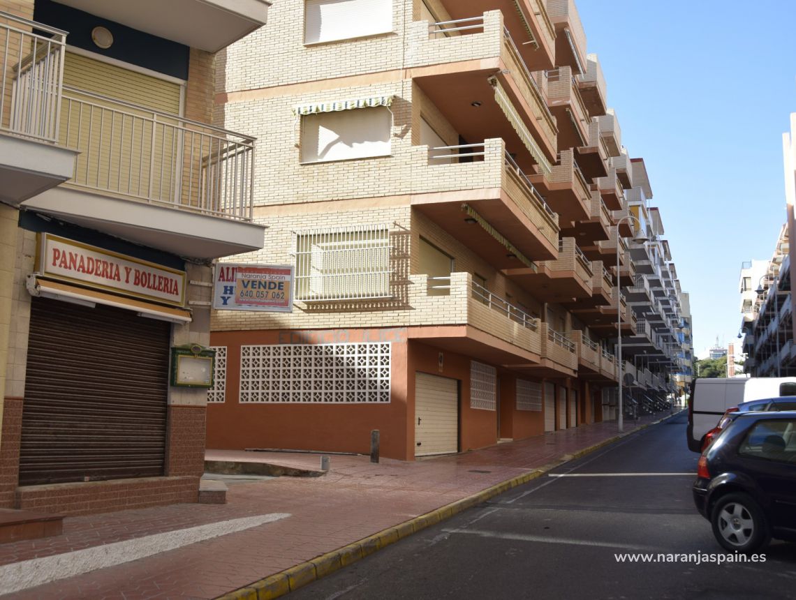 Sale - Commercial property - Guardamar del Segura - Plaza Porticada