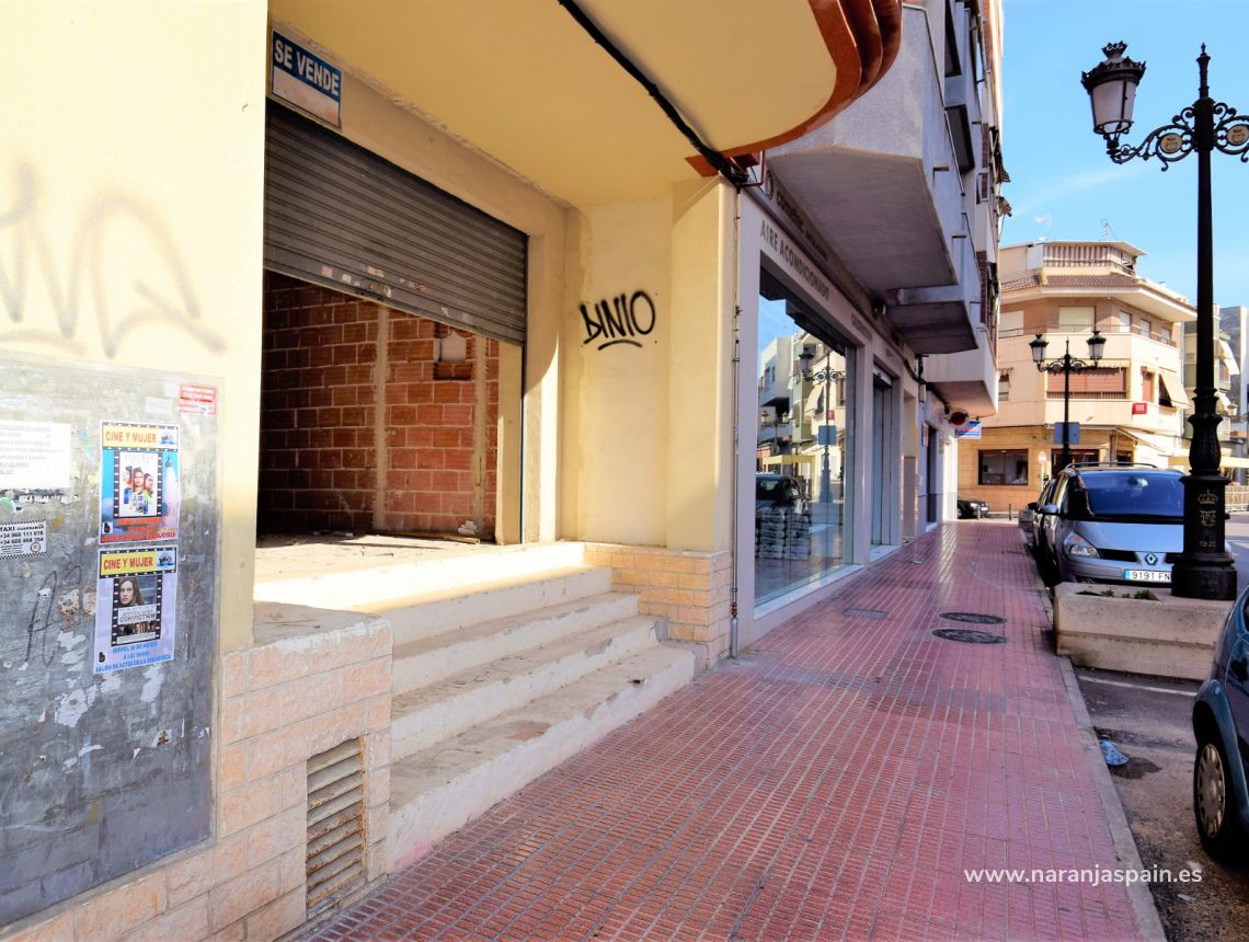 Sale - Commercial property - Guardamar del Segura - Town Guardamar